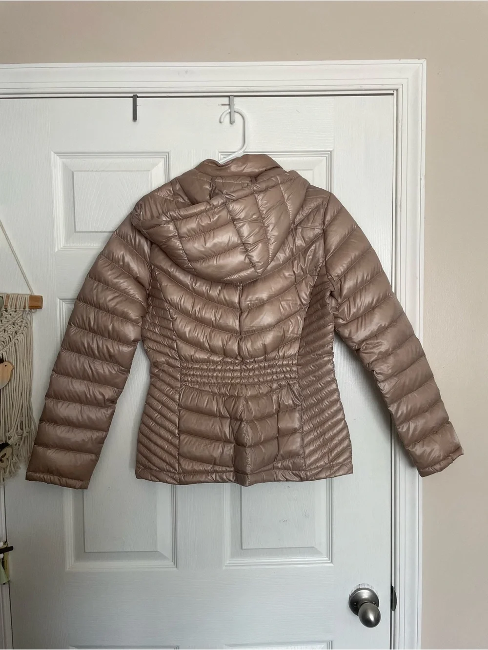 Calvin Klein Women's size Small Light Brown Premium Down Quilted Puffer Jacket